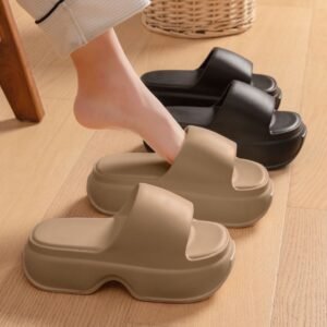 Bulksuki Wholesale New Fashion Korean Thick Bottom Slippers Women's Flip Flops Soft Soled Rubber Slippers